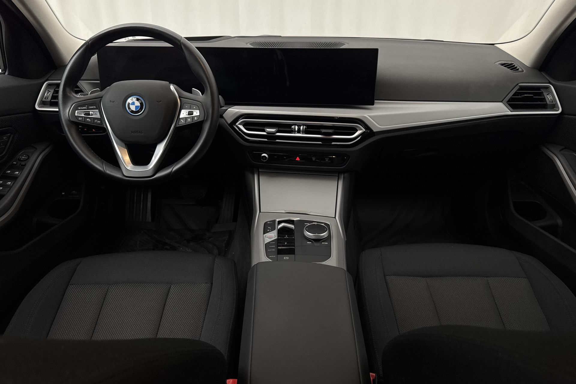 BMW 330 e xDrive Touring 2024, bild 7/10