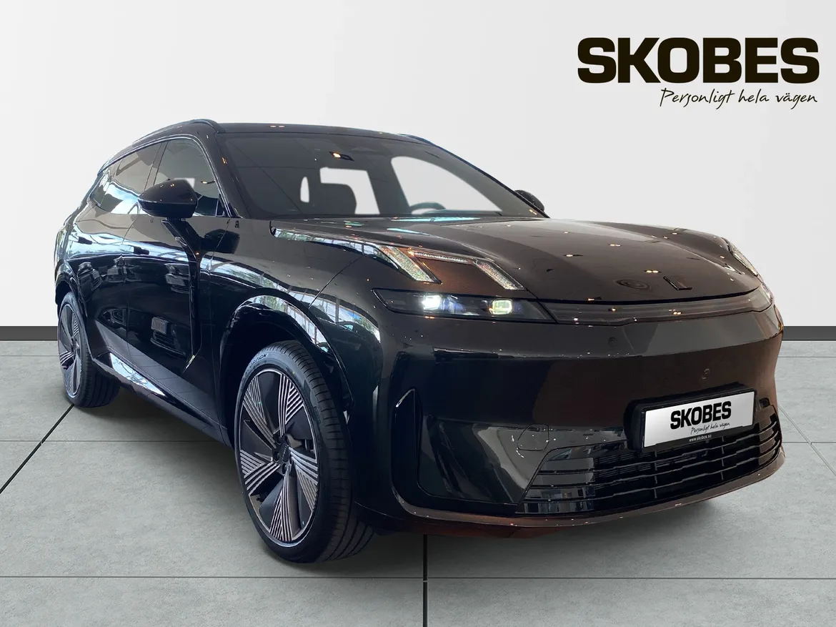 Lynk & Co 08 PHEV