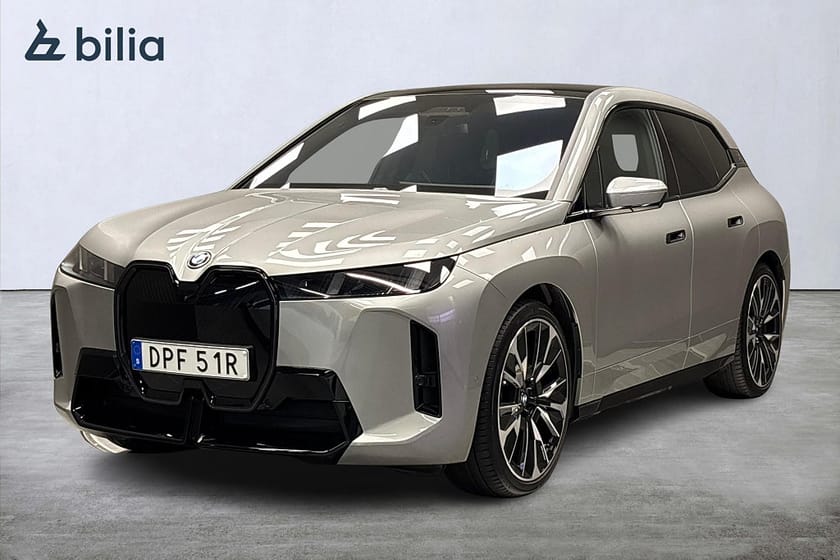 Bild 3 av BMW iX xDrive60 M Sport PRO/23"/B&W7Heat Comfort/Panorama mm