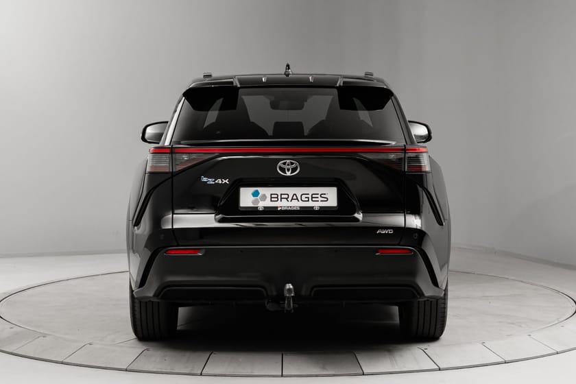 Bilde 3 av Toyota bZ4X AWD Active Tech