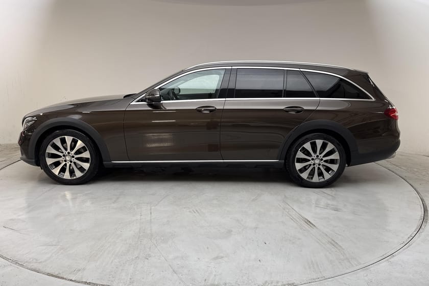 Bild 2 av Mercedes-Benz E 220 d 4MATIC All-Terrain 4M 194hk Avantgarde Premium