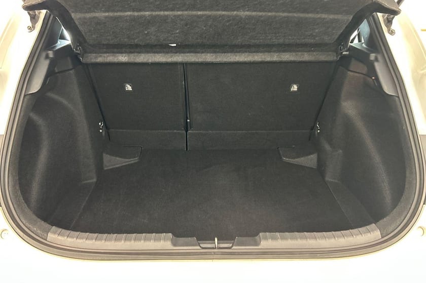 Bild 3 av Toyota Corolla Hybrid e-CVT, 140hk