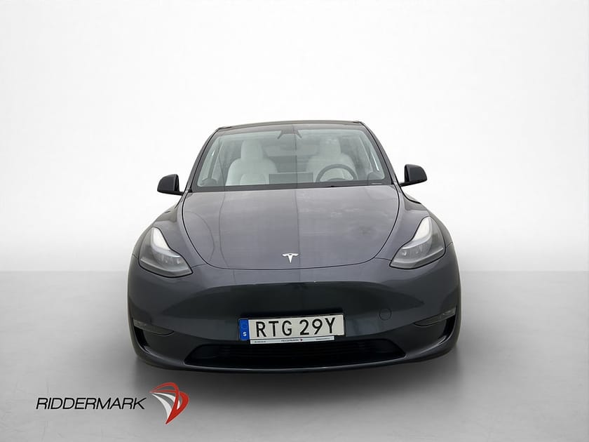 Bild 3 av Tesla Model Y Long Range AWD Ljus interiör Autopilot MOMS