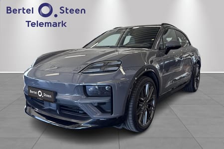 Porsche Macan Turbo Turbo|Luke|Burmester|18-veis|Carplay|Head-up|Qruise++