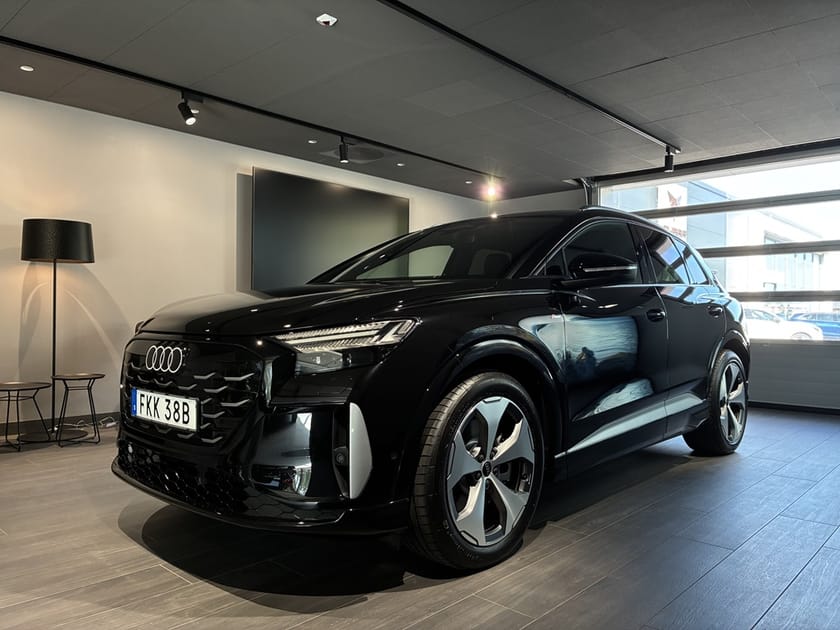 Bild 1 av Audi Q4 e-tron quattro 220 KW DEMOBIL