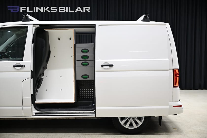 Bild 4 av Volkswagen Transporter 4Motion 150HK Servicebil|Nedlackad|LED|Dubbeldörr|SeUtr