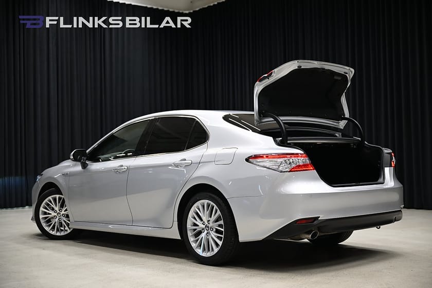 Bild 4 av Toyota Camry Hybrid CVT Executive Skinn Kamera Navigation