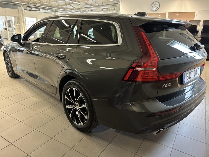 Bild 3 av Volvo V60 D4 AWD Momentum Advanced SE II