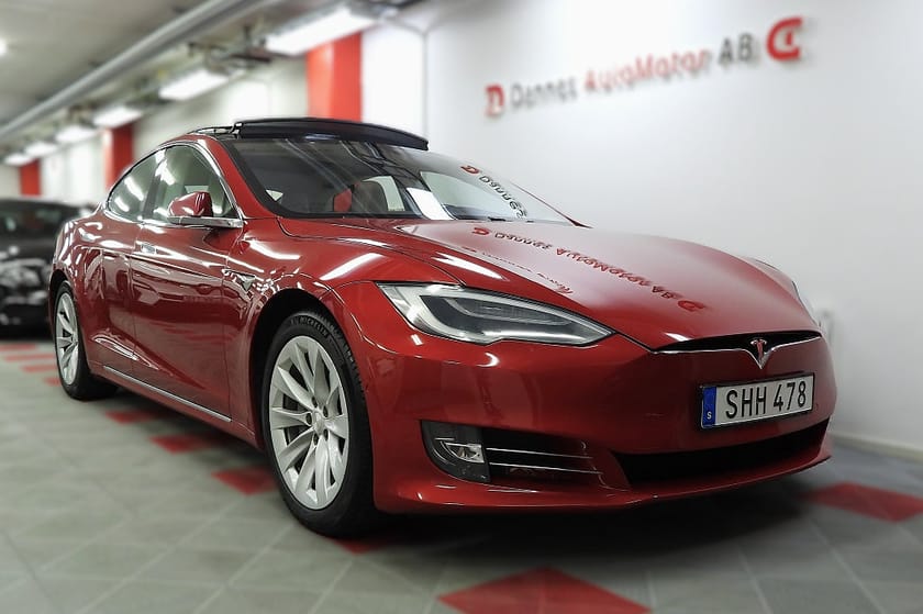 Bild 5 av Tesla Model S 100D Panorama AutoPilot AWD SoV Hjul CCS Svensksåld