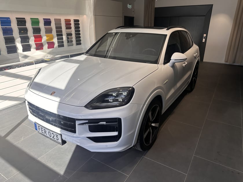 Bild 2 av Porsche Cayenne E-Hybrid TipTronic