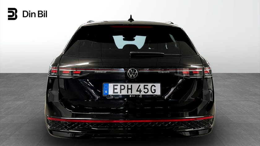 Bild 5 av Volkswagen Passat Variant eHybrid 1.5 TSI 272HK R-Line / Pano & Travel assis