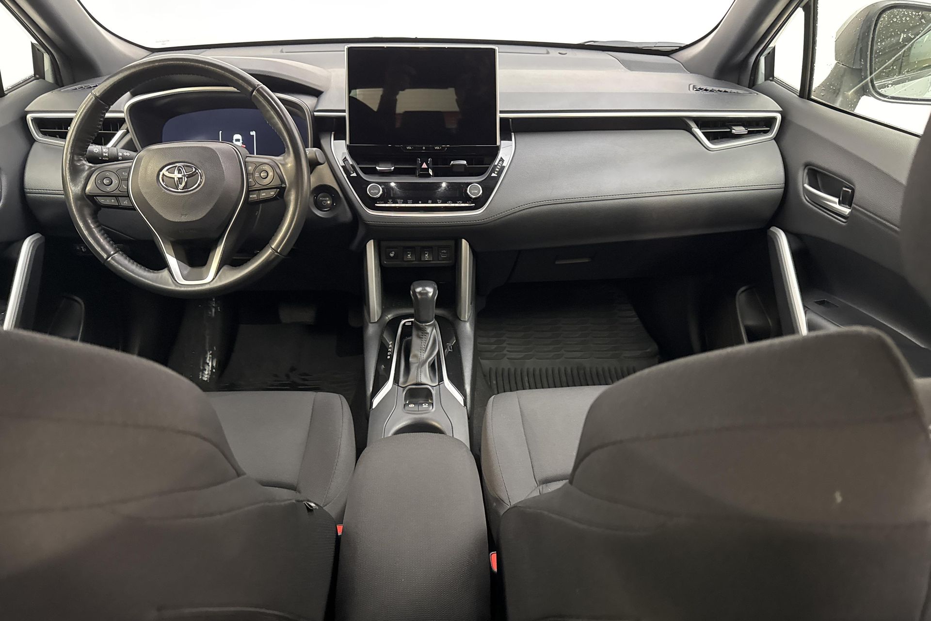 Toyota Corolla Cross Hybrid AWD-i 2024, bild 7/10