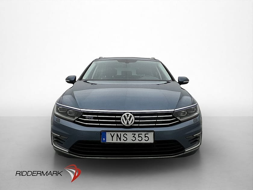 Bild 2 av Volkswagen Passat Variant GTE 1.4 TSI Pano Cockpit Kamera Navi Drag