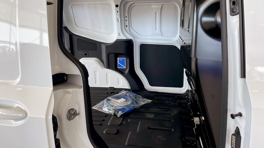 Bild 5 av Ford E-Transit Courier LIMITED SKÅP | 136HK A |  FWD | DEMO