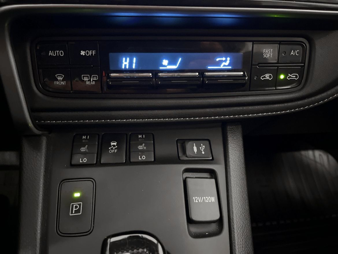 Toyota Auris 2016 - miniatyr 16