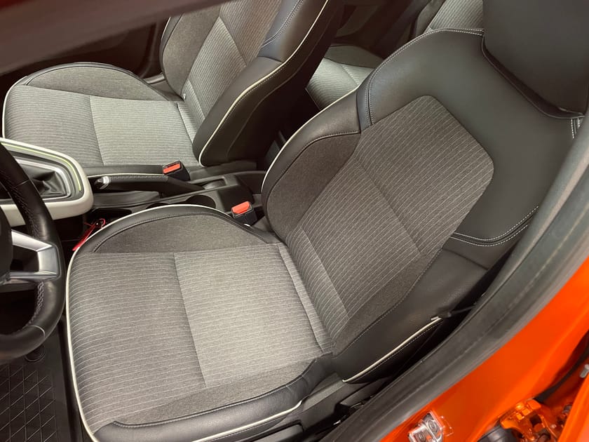 Bild 4 av Renault Clio TCe 90 Intens 5-d