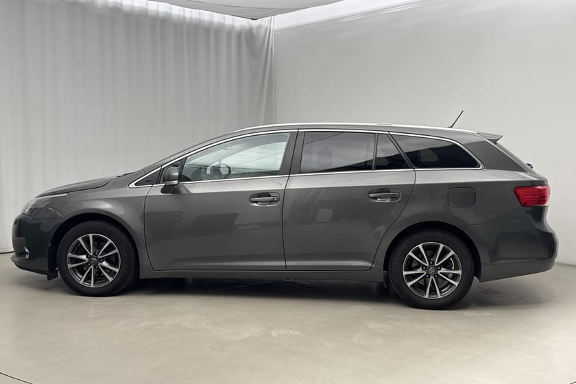 Bild 2 av Toyota Avensis Kombi
