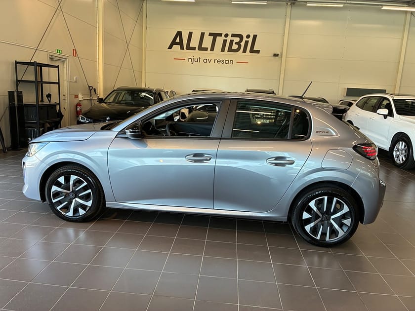 Bild 2 av Peugeot 208 HYBRID 100 Style Automat/Apple CarPlay/LED/P-sensorer bak