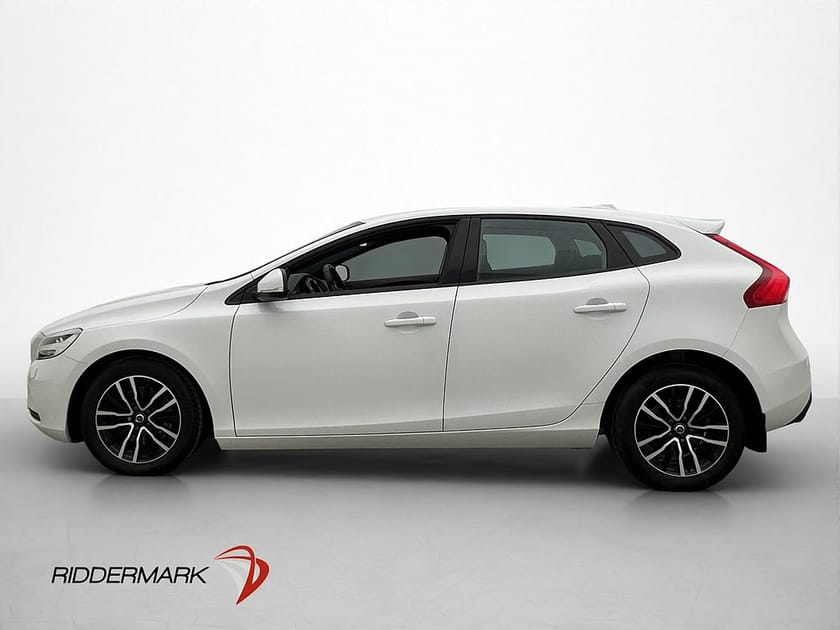 Bild 5 av Volvo V40 T3 152hk Momentum VOC Värm Halvskinn Farthållare