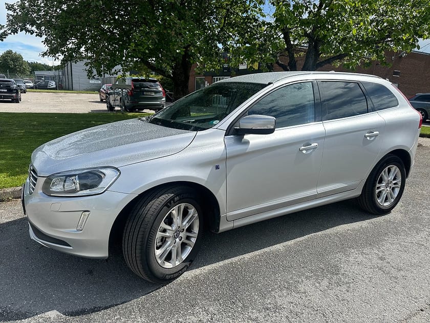 Bild 1 av Volvo XC60 D4 AWD Geartronic Ocean Race Business Edition
