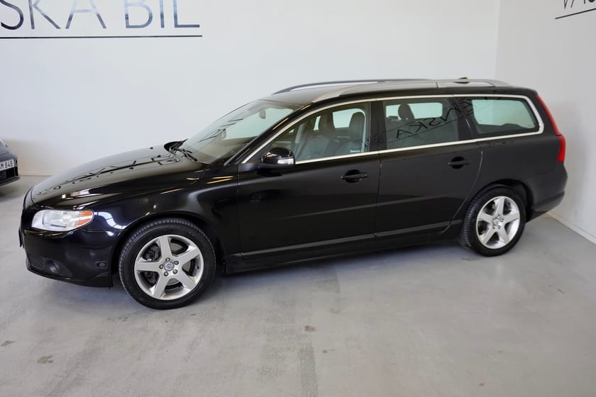 Bild 3 av Volvo V70 2.5FT 231hk Summum Drag 1 Ägare/V-hjul/3,45% Ränta