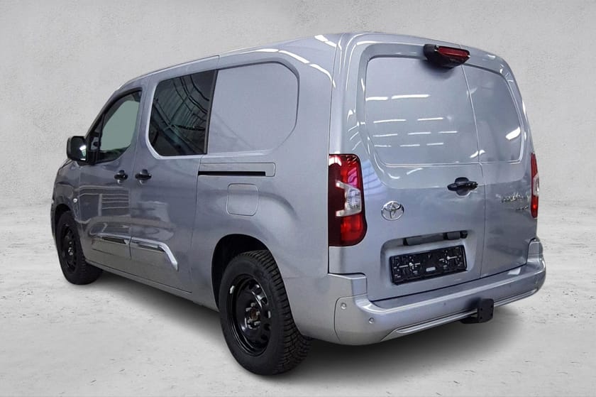 Bilde 3 av Toyota ProAce City Electric L2 Comfort Plus - Nye modellen - Hengerfeste