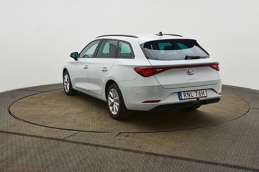 Bild 2 av SEAT Leon Sportstourer ST León 1.5 eTSI Teknikpaket, Vision Plus, P-värmare, Drag