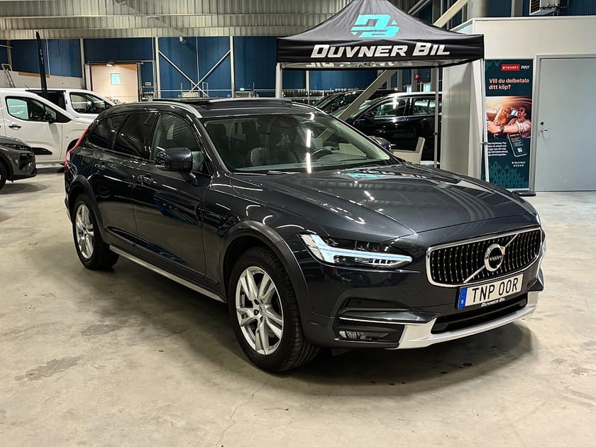 Bild 1 av Volvo V90 Cross Country