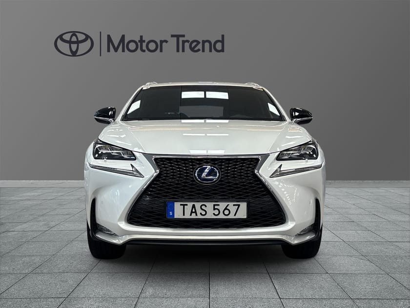 Bild 5 av Lexus NX 300h AWD NX300H F-Sport S+V-hjul Drag
