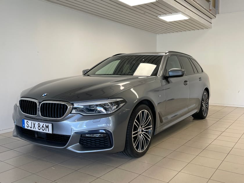 Bild 1 av BMW 540d xDrive Touring Ultimate Edt B&W HUD Drag MSport