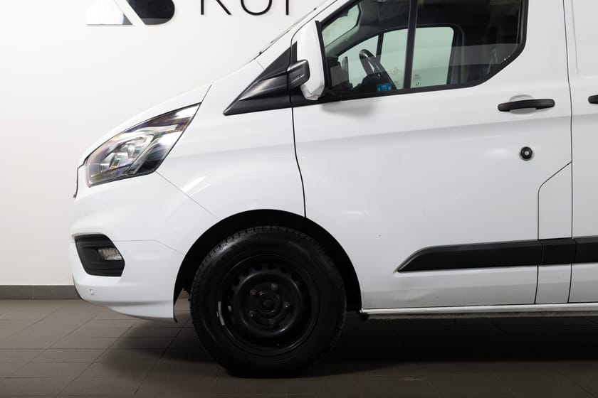 Bild 4 av Ford Transit Custom 300 2.0 EcoBlue SelectShift 130hk Drag/Backkamera/Carplay