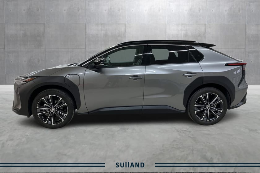 Bilde 2 av Toyota bZ4X 218hk – AWD Executive Bitone&Panorama