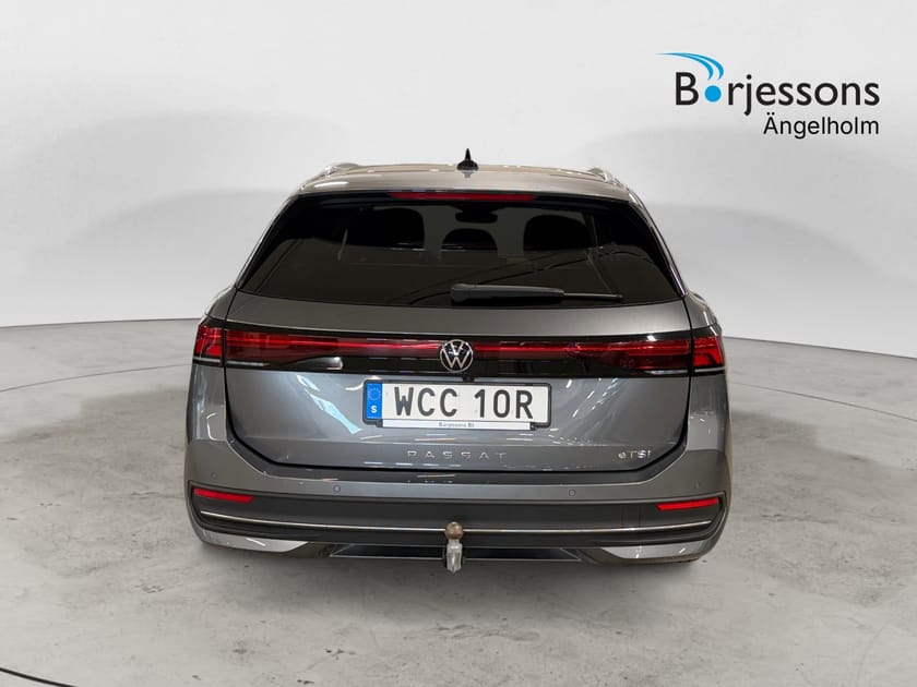 Bild 4 av Volkswagen Passat Sportscombi 1.5 eTSI 150 HK DSG Drag Värm