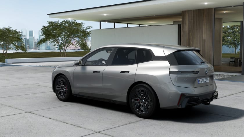 Bild 2 av BMW iX xDrive60 Fully Charged M Sport Pro Ed Drag H K DA