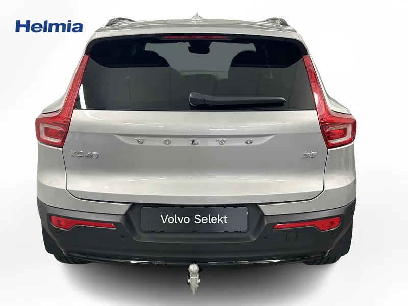 Bild 9 av 16 – Volvo XC40 B3 FWD Bensin Plus Dark
