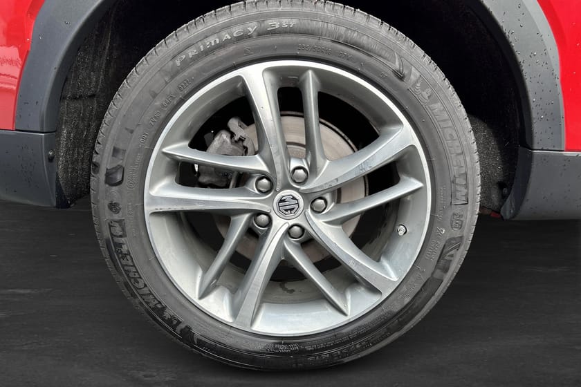 Bild 5 av MG EHS PHEV Luxury | Nav | Panorama | 360-kamera
