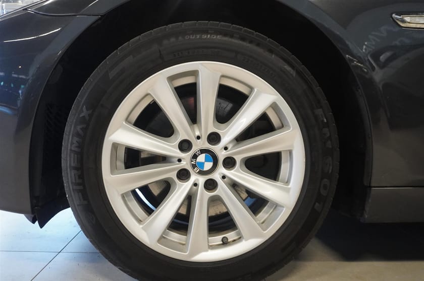 Bild 4 av BMW 520d Touring Steptronic Drag HiFi