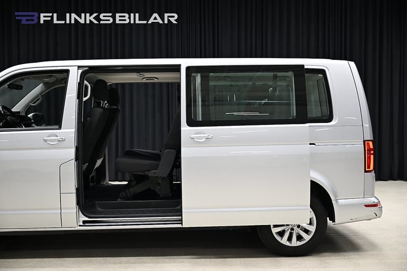 Bild 4 av Volkswagen Caravelle DSG 150HK L2|8-Sits|Nedlackad|LED|Eldörrar|SeUtr!!