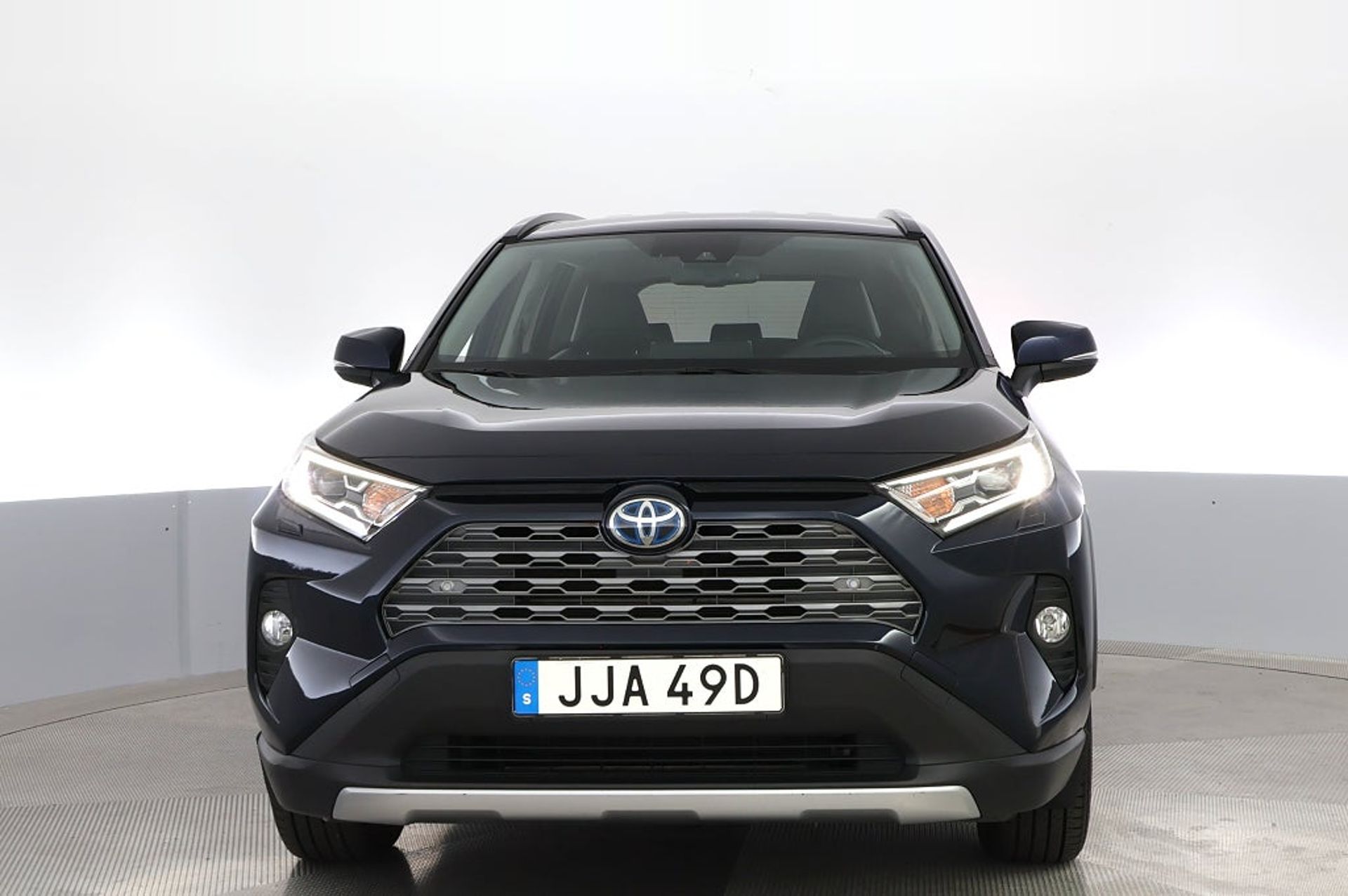 Toyota RAV4 2022, photo 2/10