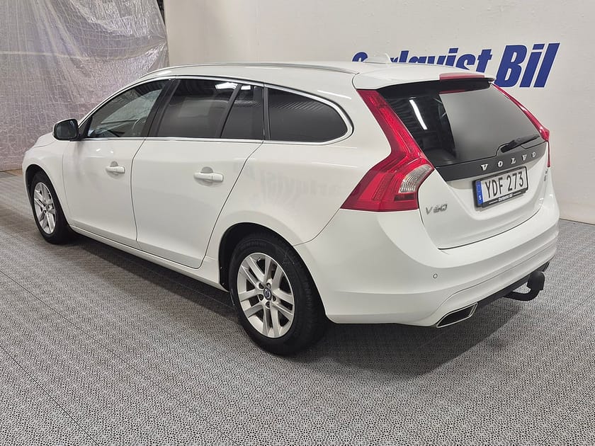 Bild 3 av Volvo V60 D4 AWD 220HK 4x4 Summum