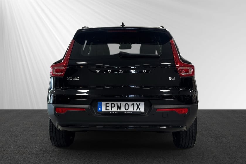Bild 2 av Volvo XC40 B4 FWD Bensin Plus Dark