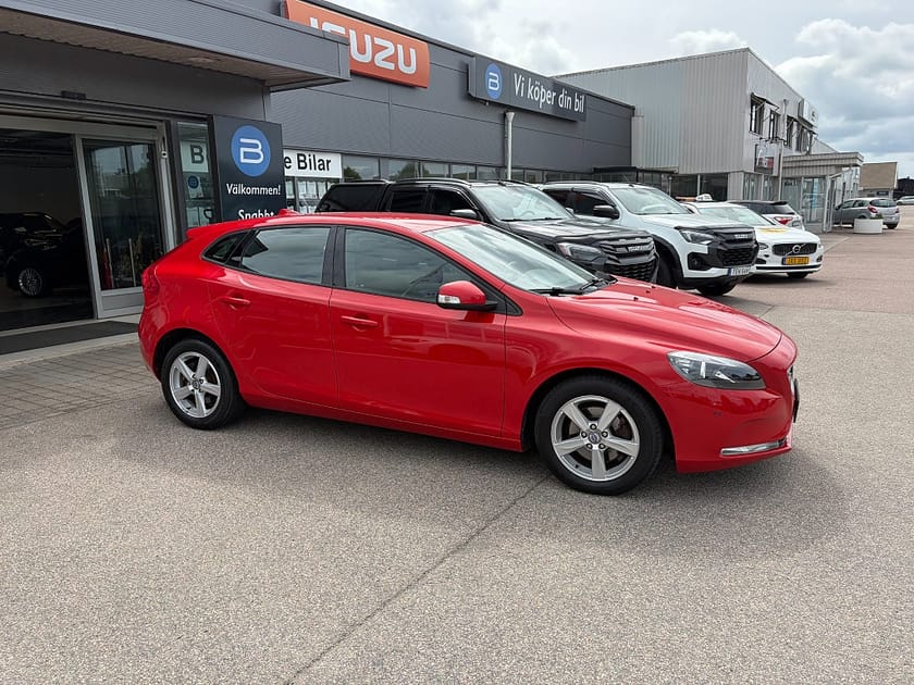 Bild 2 av Volvo V40 D2 Automat, Drag, PDC, Värmare, Kamrem bytt