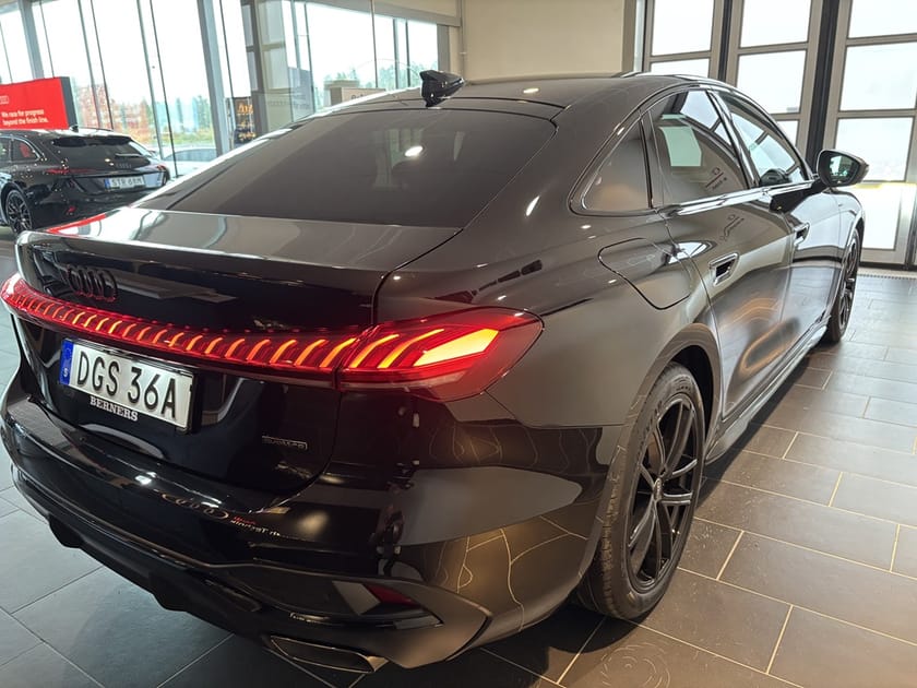 Bild 5 av Audi A5 Sedan e-hybrid quattro S-LINE BLACK EDITION