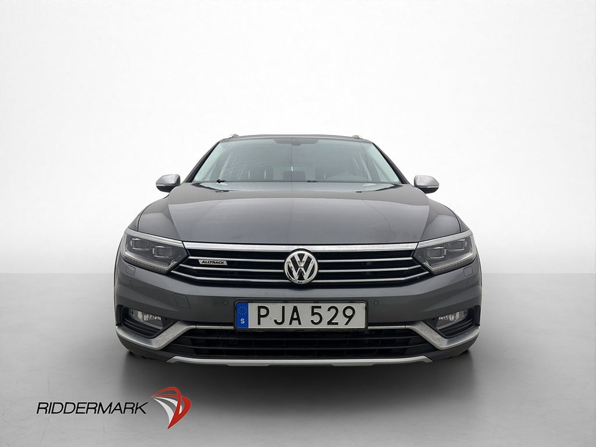 Volkswagen Passat 2017, bild 2/33