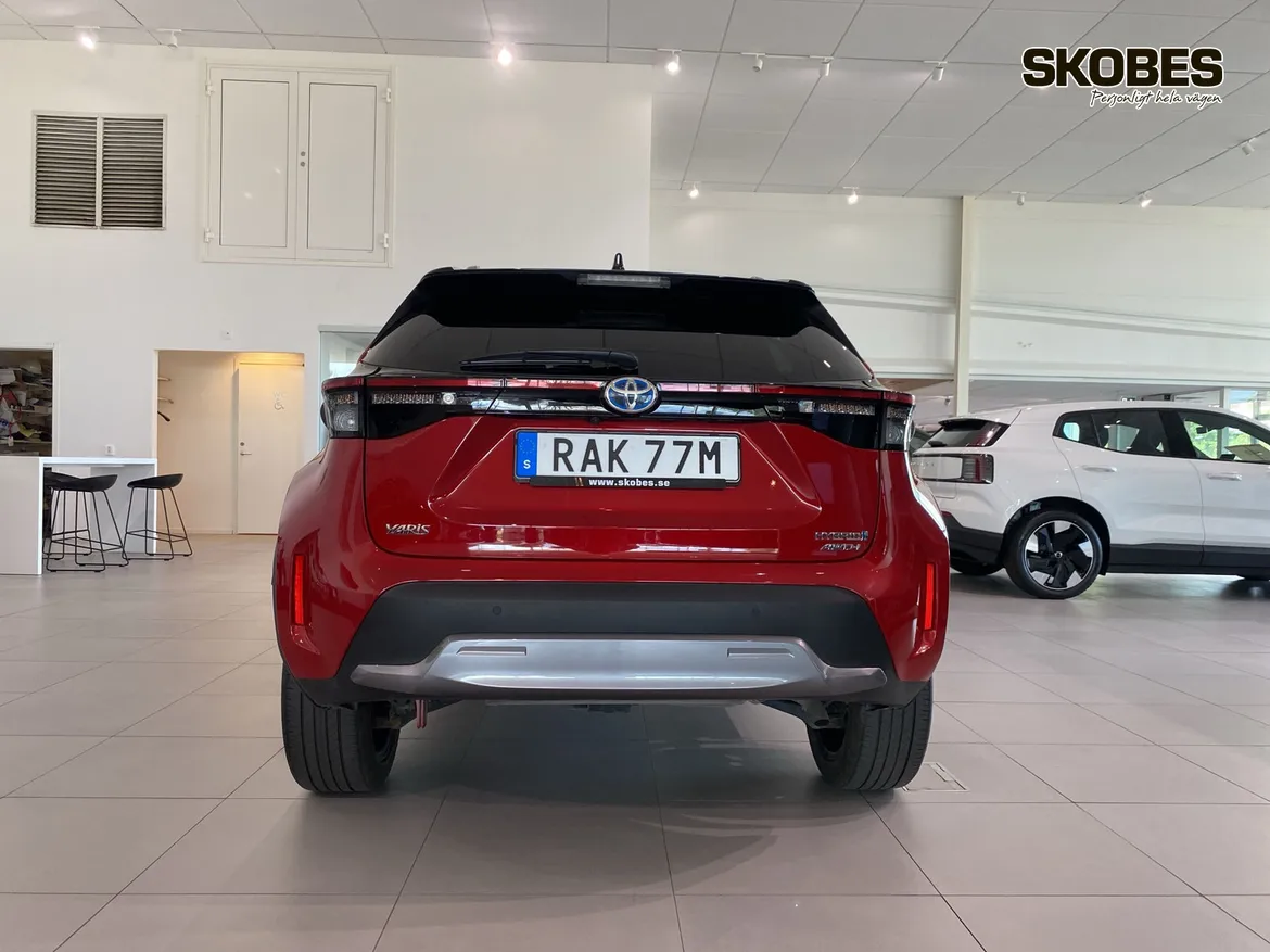 Toyota Yaris Cross Hybrid AWD-i