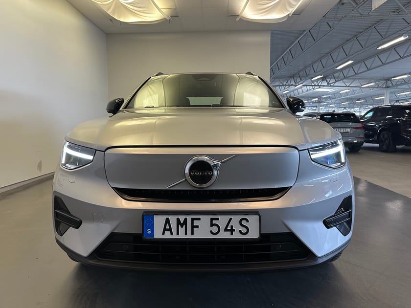 Bild 2 av Volvo XC40 Recharge Core/ 10.000kr tillbehör / Sensorer / Backkamera/