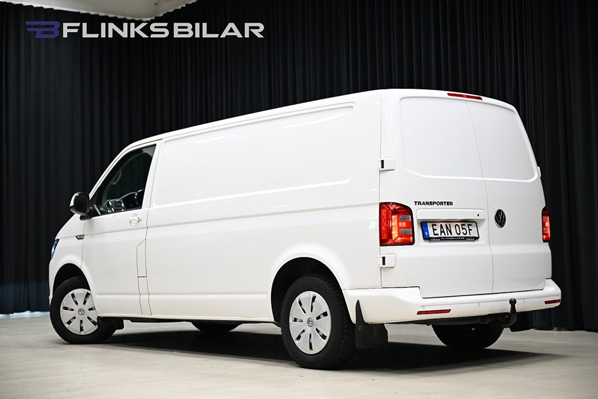 Volkswagen Transporter 2019, kuva 6/10