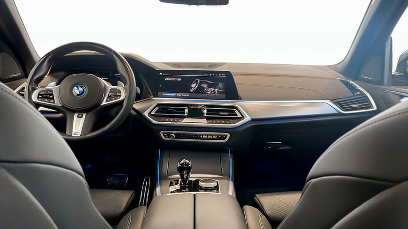 Bild 4 av BMW X5 xDrive45e iPerformance M-Sport Dragkrok H/K Ljudsystem