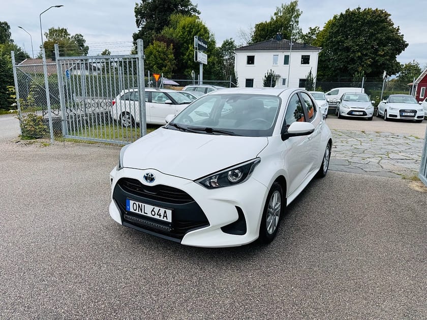 Bild 2 av Toyota Yaris Hybrid 116HK ACTIVE / BACKKAMERA / VÄRMARE