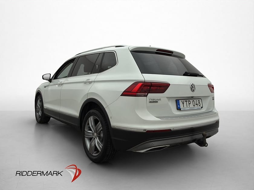 Bild 5 av Volkswagen Tiguan Allspace 7-sätes 2.0 TDI 4M Pano 7-sits Skinn Drag
